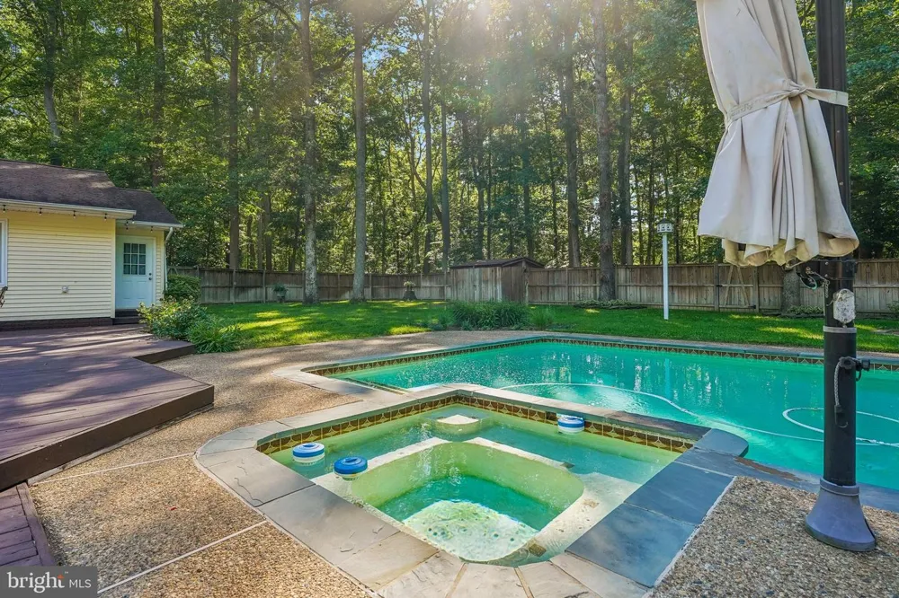 18303 POSSUM POINT ROAD Dumfries, VA 22026