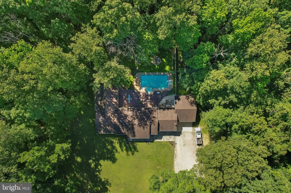 18303 POSSUM POINT ROAD Dumfries, VA 22026