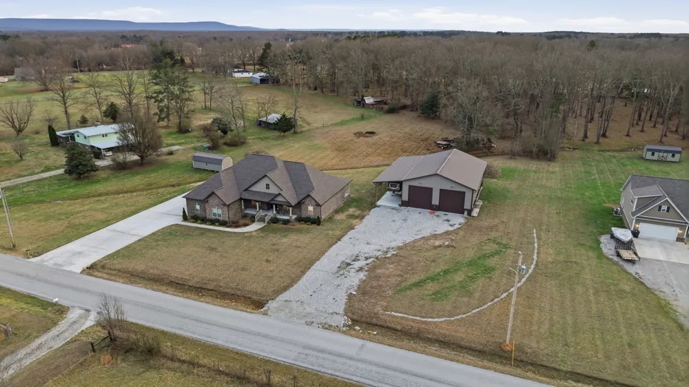 667 Pete Sain Rd Manchester, TN 37355