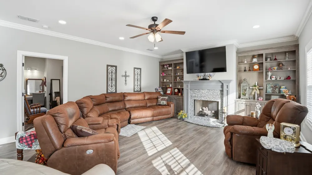 667 Pete Sain Rd Manchester, TN 37355