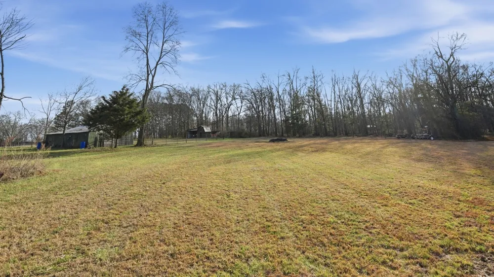 667 Pete Sain Rd Manchester, TN 37355