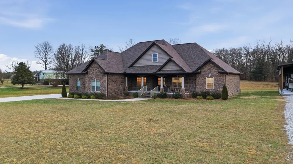 667 Pete Sain Rd Manchester, TN 37355