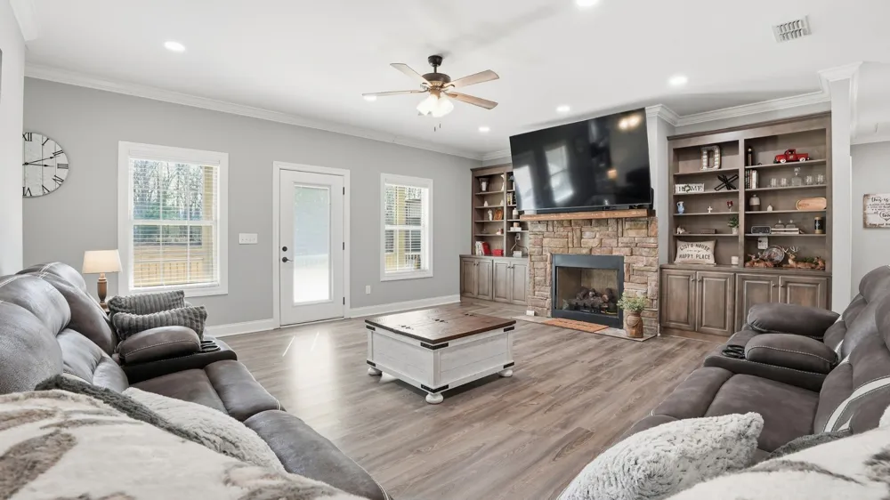 667 Pete Sain Rd Manchester, TN 37355