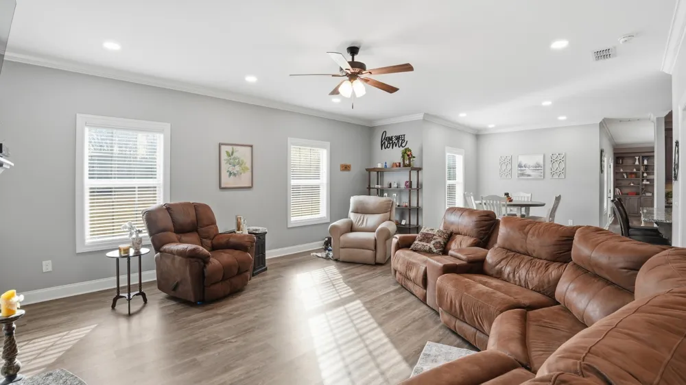 667 Pete Sain Rd Manchester, TN 37355