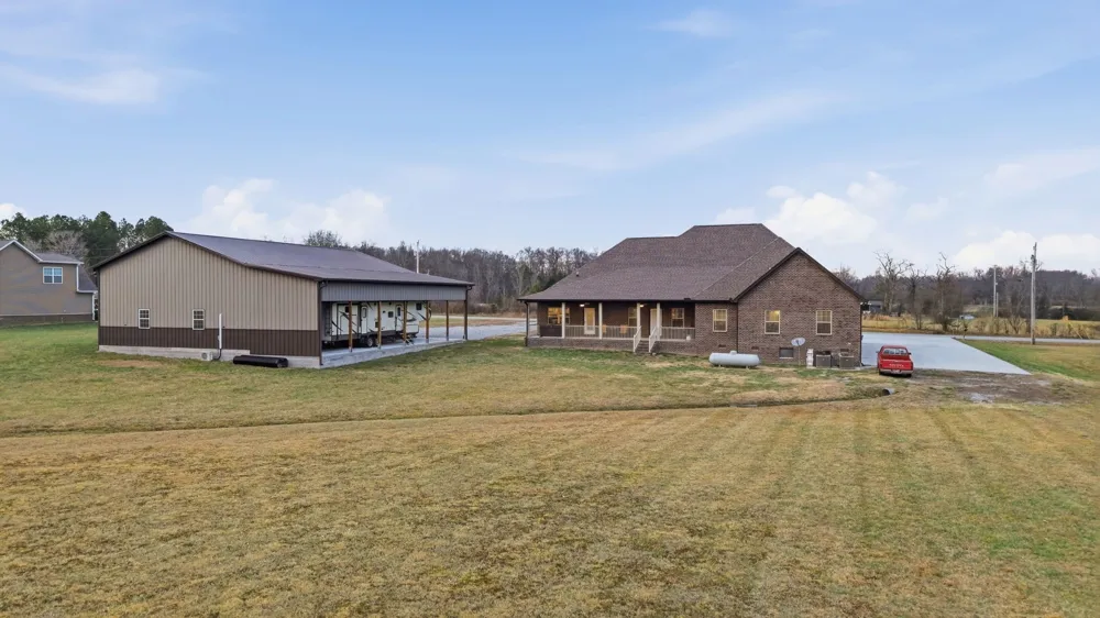 667 Pete Sain Rd Manchester, TN 37355