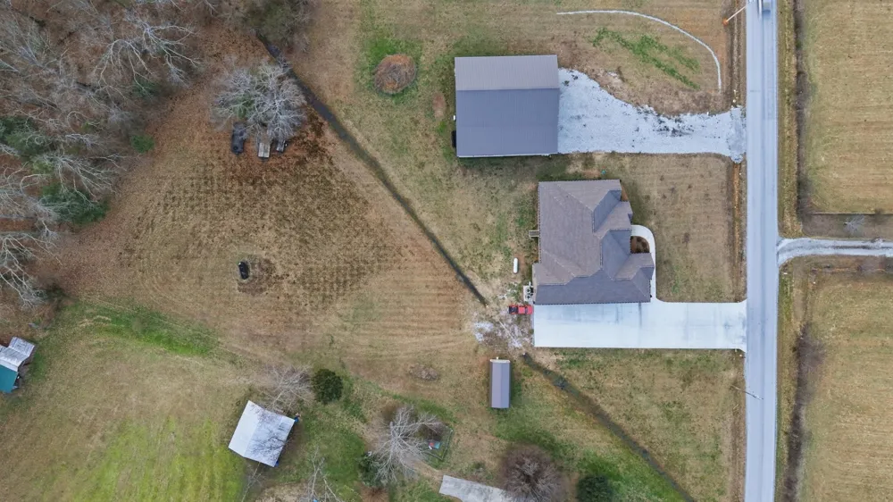 667 Pete Sain Rd Manchester, TN 37355