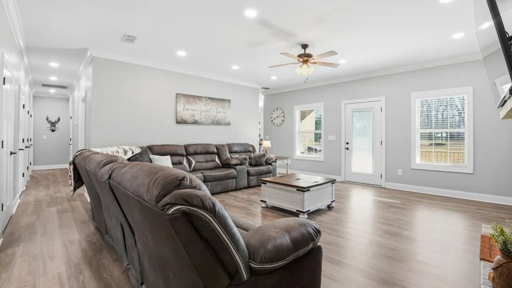667 Pete Sain Rd Manchester, TN 37355