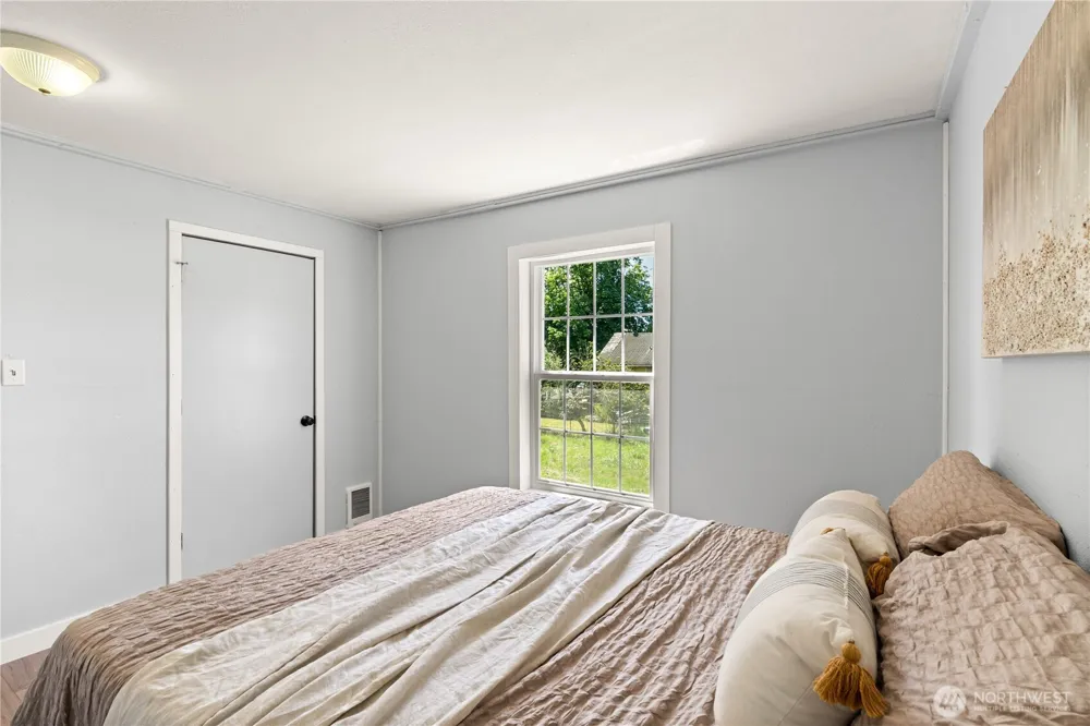 2415 Pacific Avenue Hoquiam, WA 98550