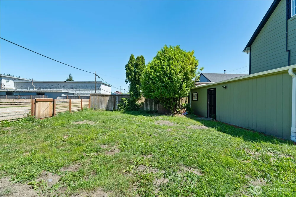 2415 Pacific Avenue Hoquiam, WA 98550
