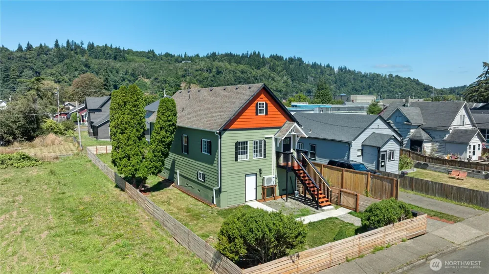 2415 Pacific Avenue Hoquiam, WA 98550