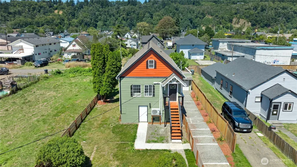 2415 Pacific Avenue Hoquiam, WA 98550