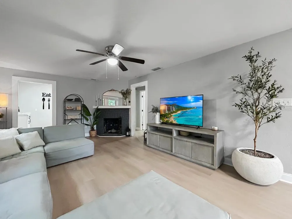 1718 LAVON STREET Lakeland, FL 33805