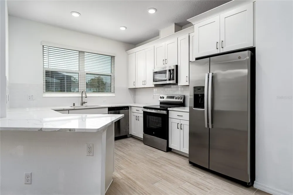254 VIA ANINA DRIVE Sarasota, FL 34243