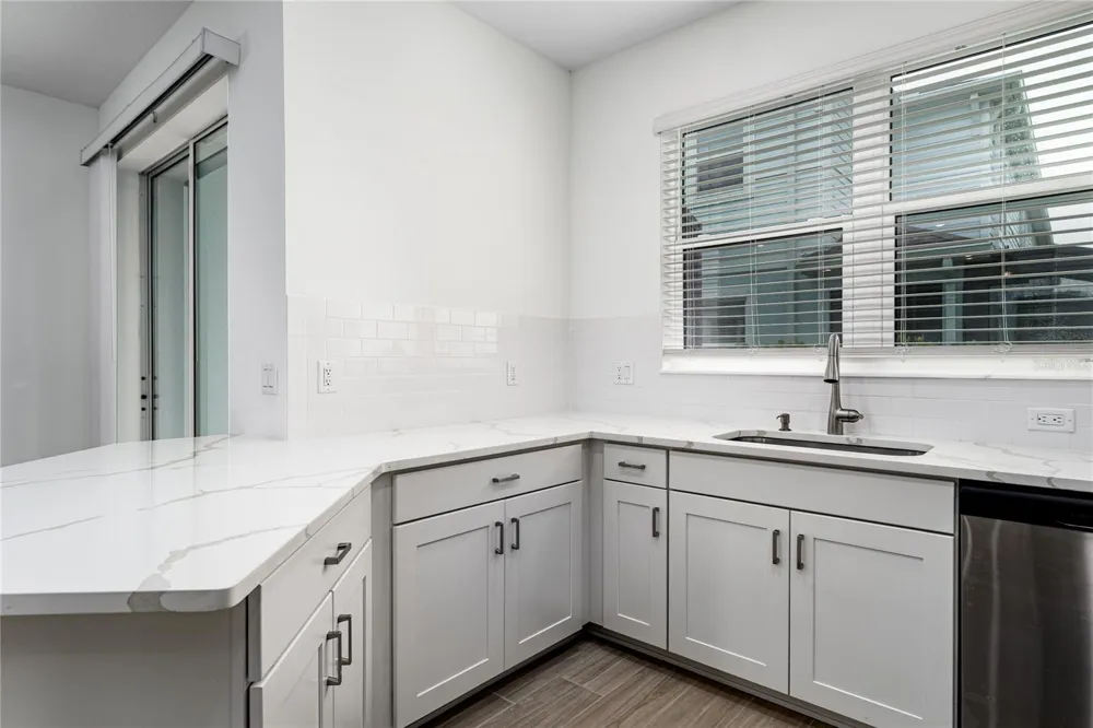 254 VIA ANINA DRIVE Sarasota, FL 34243