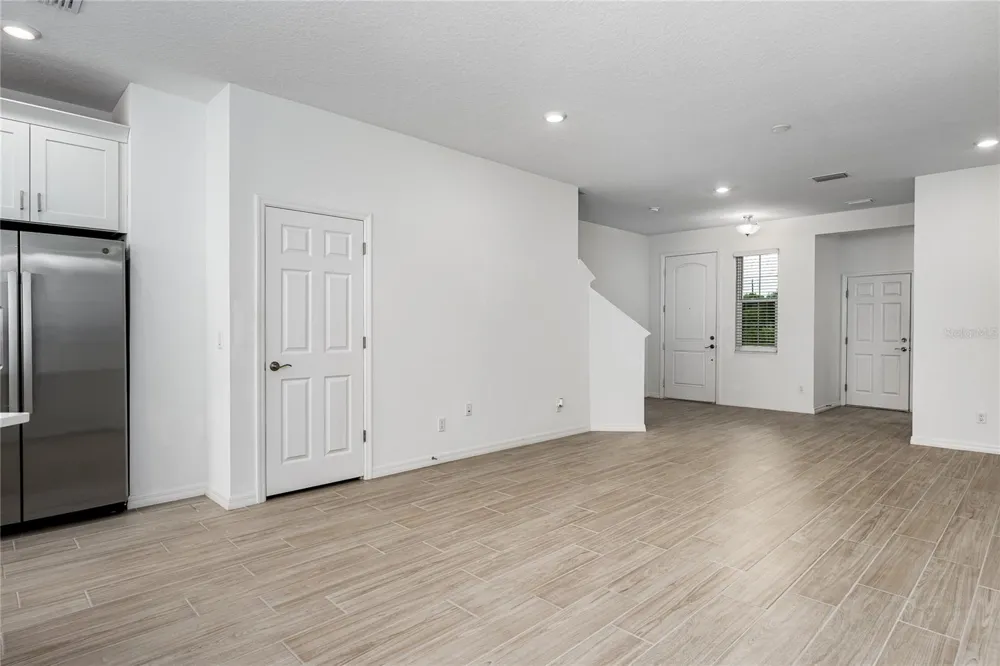 254 VIA ANINA DRIVE Sarasota, FL 34243