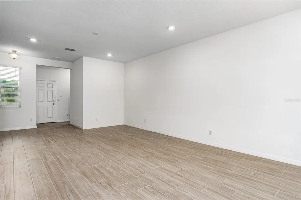 254 VIA ANINA DRIVE Sarasota, FL 34243