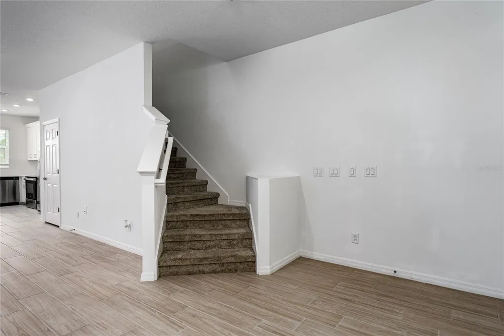 254 VIA ANINA DRIVE Sarasota, FL 34243