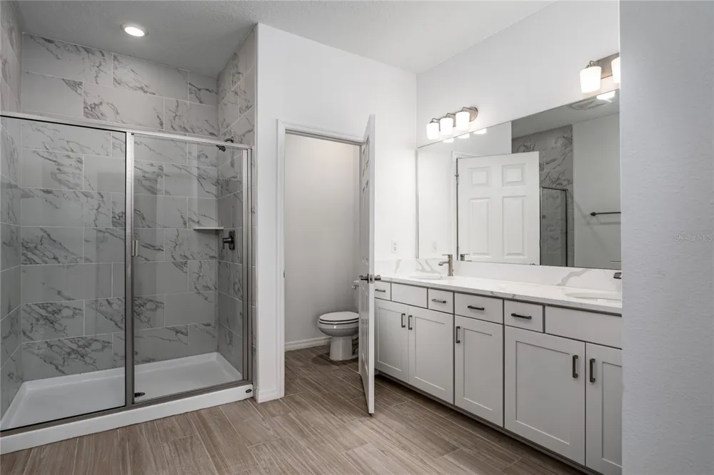 254 VIA ANINA DRIVE Sarasota, FL 34243