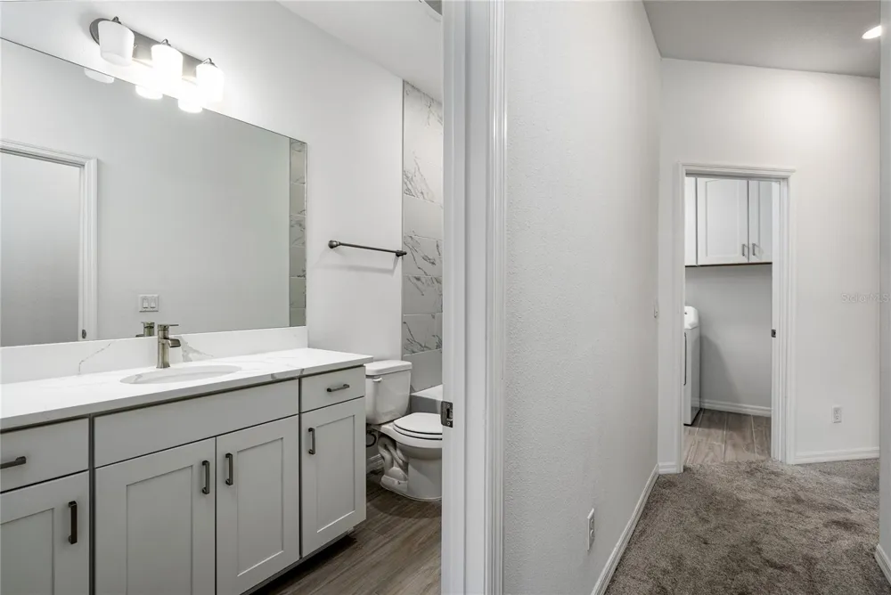 254 VIA ANINA DRIVE Sarasota, FL 34243