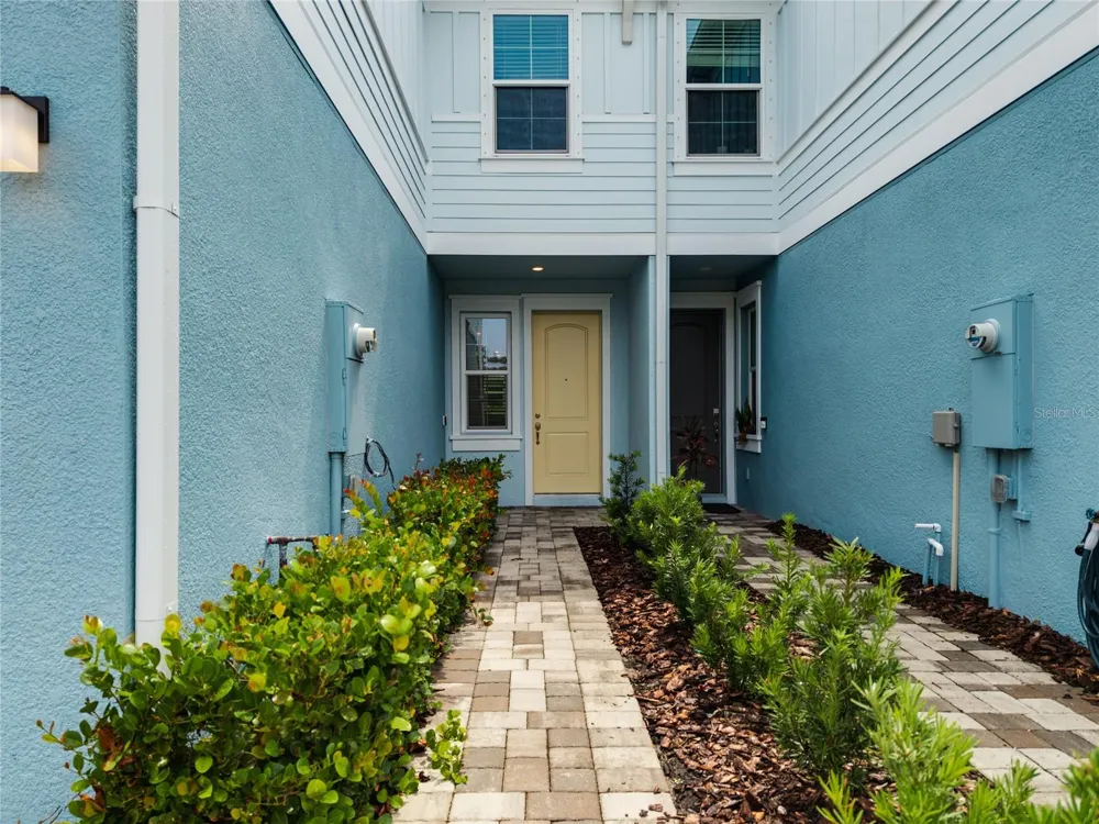 254 VIA ANINA DRIVE Sarasota, FL 34243