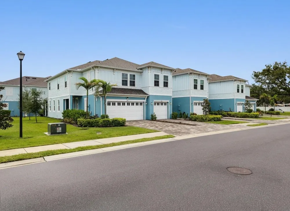 254 VIA ANINA DRIVE Sarasota, FL 34243
