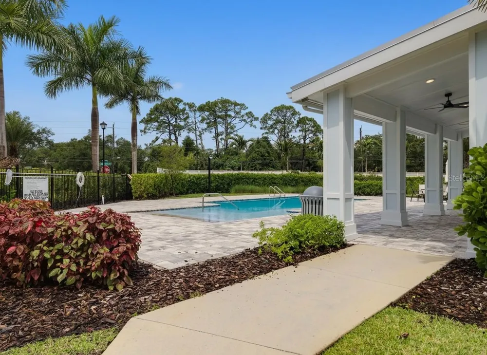 254 VIA ANINA DRIVE Sarasota, FL 34243