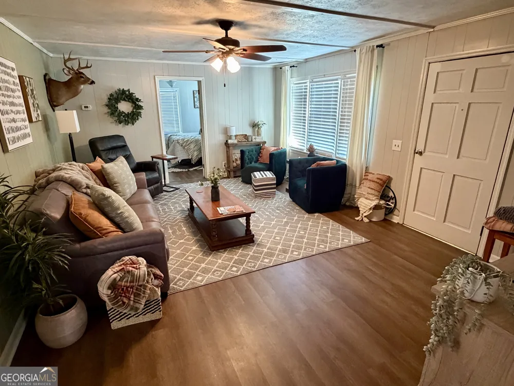 170 Lovely Grove Church RD Eastman, GA 31023