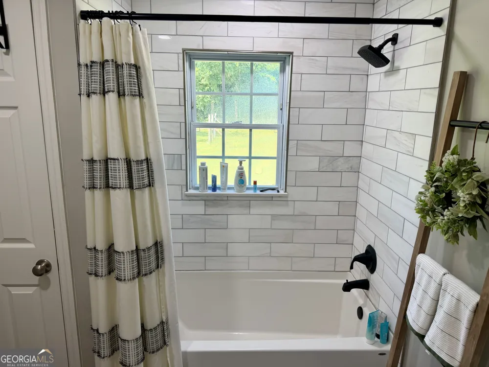 170 Lovely Grove Church RD Eastman, GA 31023