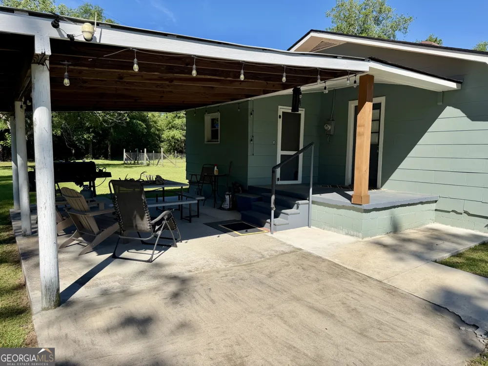 170 Lovely Grove Church RD Eastman, GA 31023