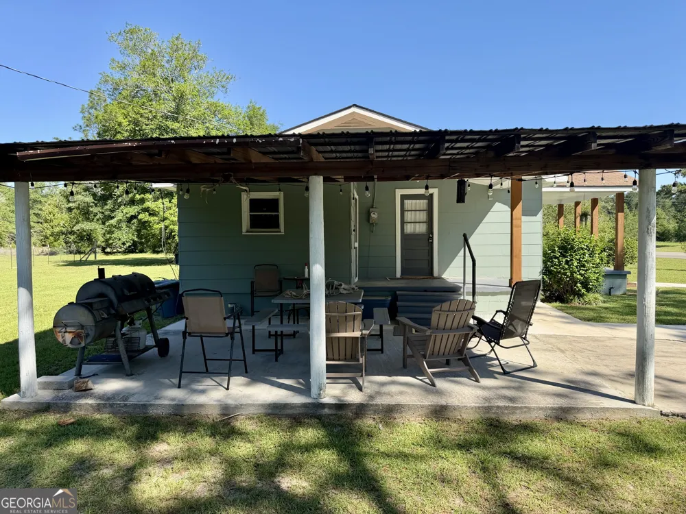170 Lovely Grove Church RD Eastman, GA 31023