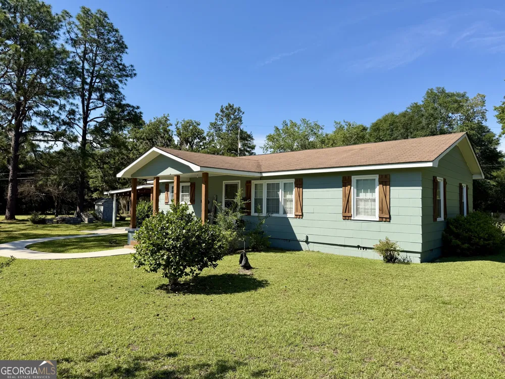 170 Lovely Grove Church RD Eastman, GA 31023