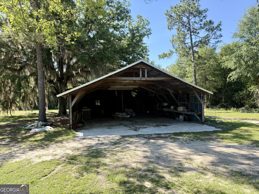 170 Lovely Grove Church RD Eastman, GA 31023