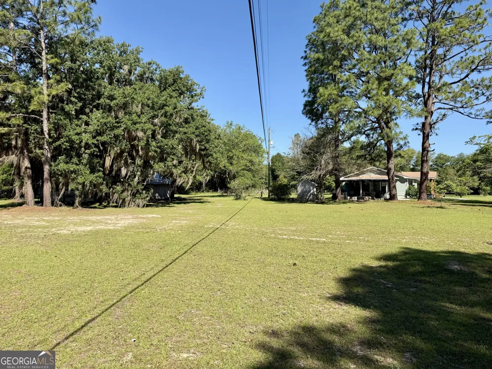 170 Lovely Grove Church RD Eastman, GA 31023