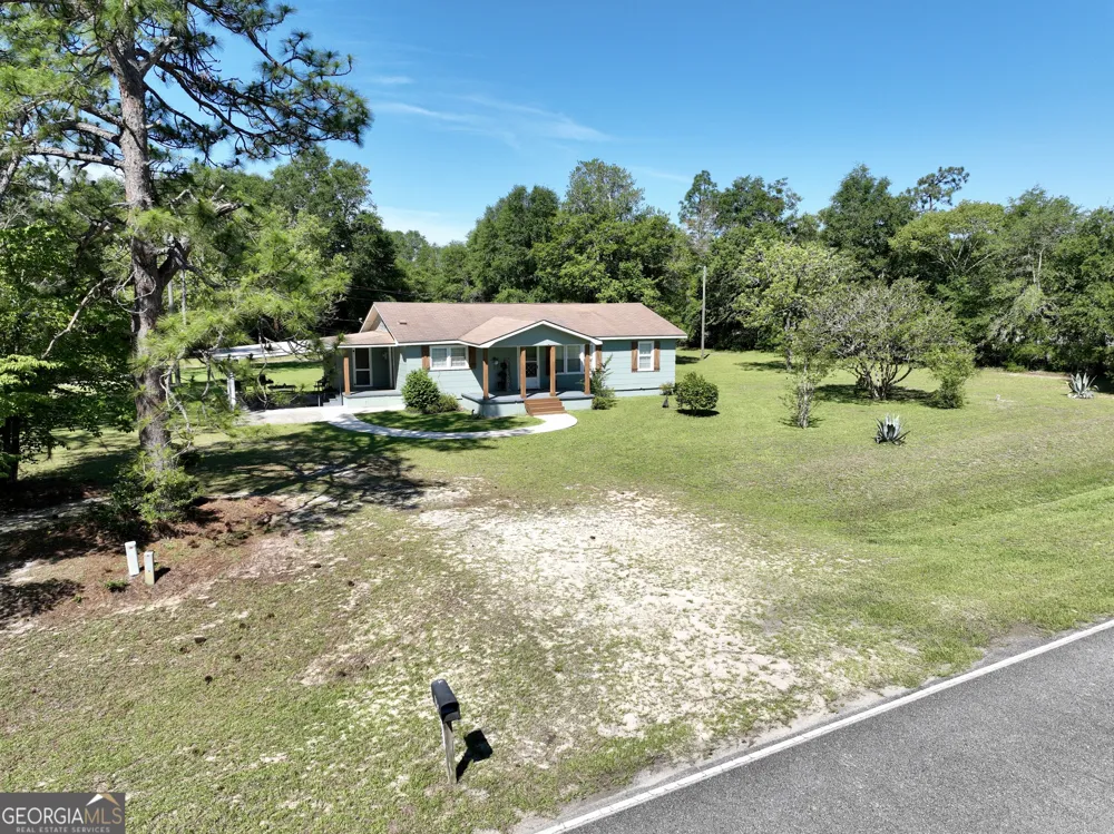 170 Lovely Grove Church RD Eastman, GA 31023