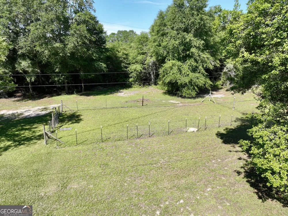 170 Lovely Grove Church RD Eastman, GA 31023