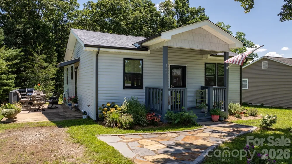 244 Holly Street Hudson, NC 28638