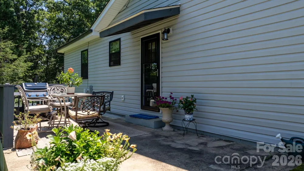 244 Holly Street Hudson, NC 28638