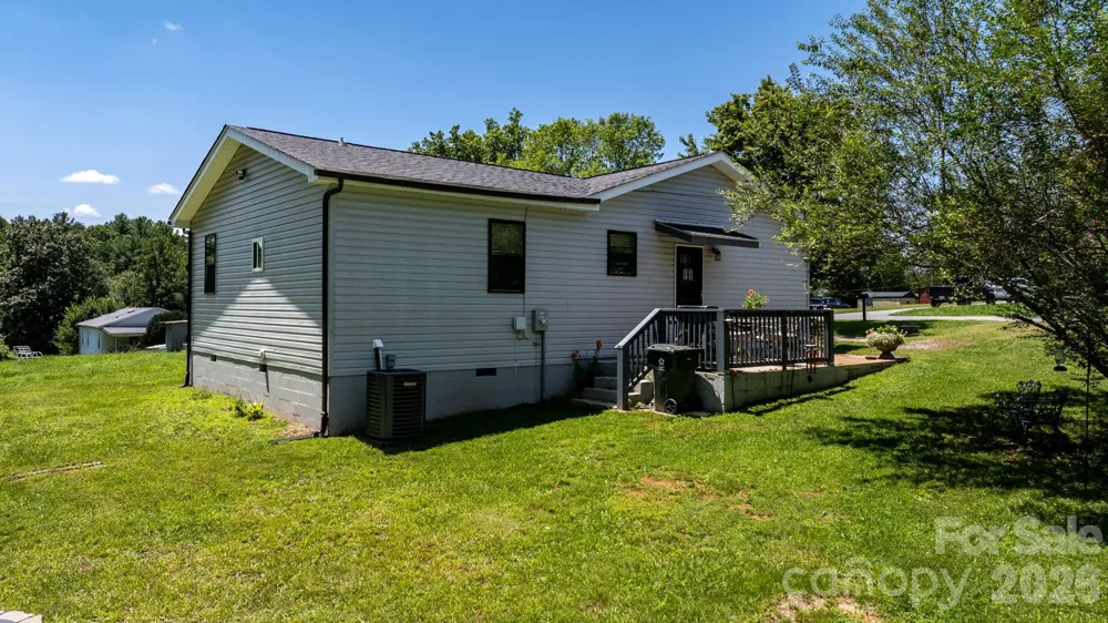 244 Holly Street Hudson, NC 28638