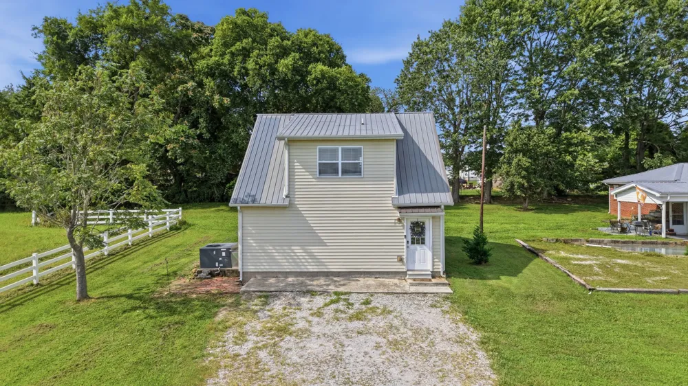 525 Sharp Springs Rd Winchester, TN 37398