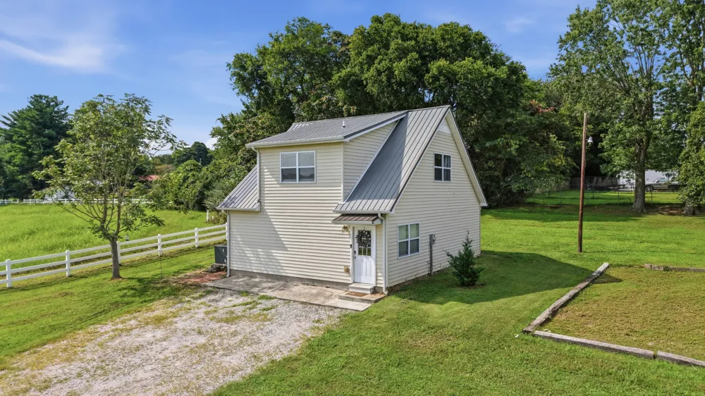 525 Sharp Springs Rd Winchester, TN 37398