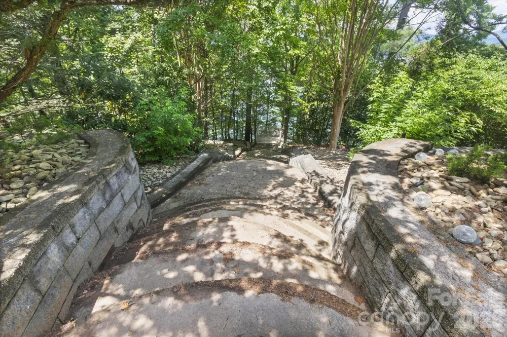 705 Lake Club Drive Nebo, NC 28761