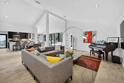 2754 Deer Creek Kelly Brooke Lane