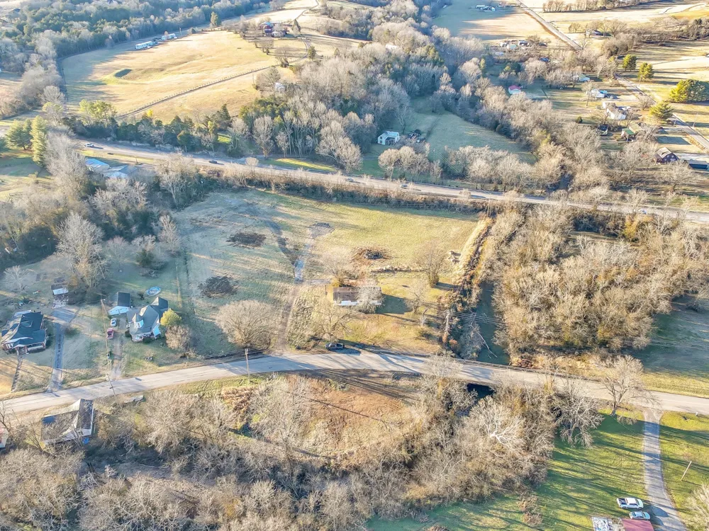 628 Old Highway 31 E 3 Bethpage, TN 37022