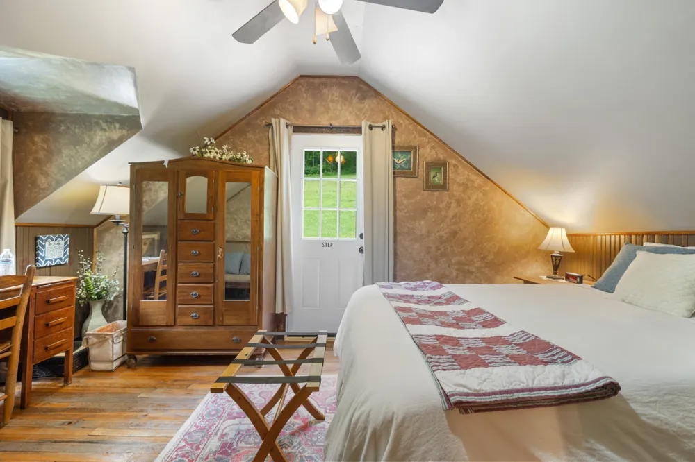 28 Bussell Ln Gordonsville, TN 38563