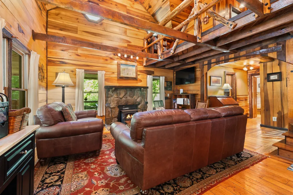 28 Bussell Ln Gordonsville, TN 38563