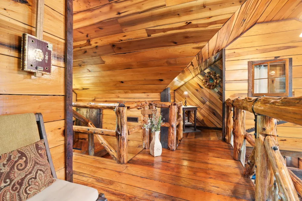 28 Bussell Ln Gordonsville, TN 38563