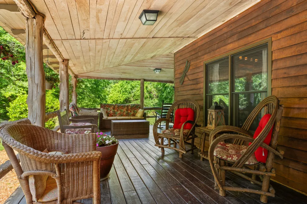 28 Bussell Ln Gordonsville, TN 38563
