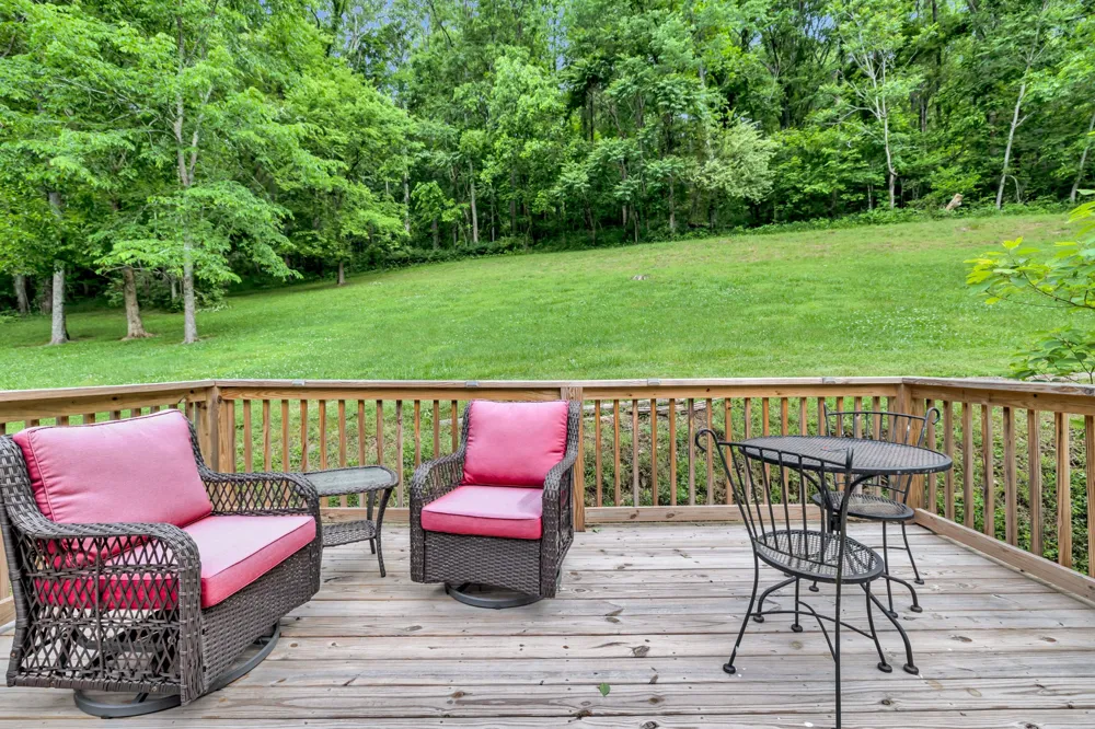 28 Bussell Ln Gordonsville, TN 38563