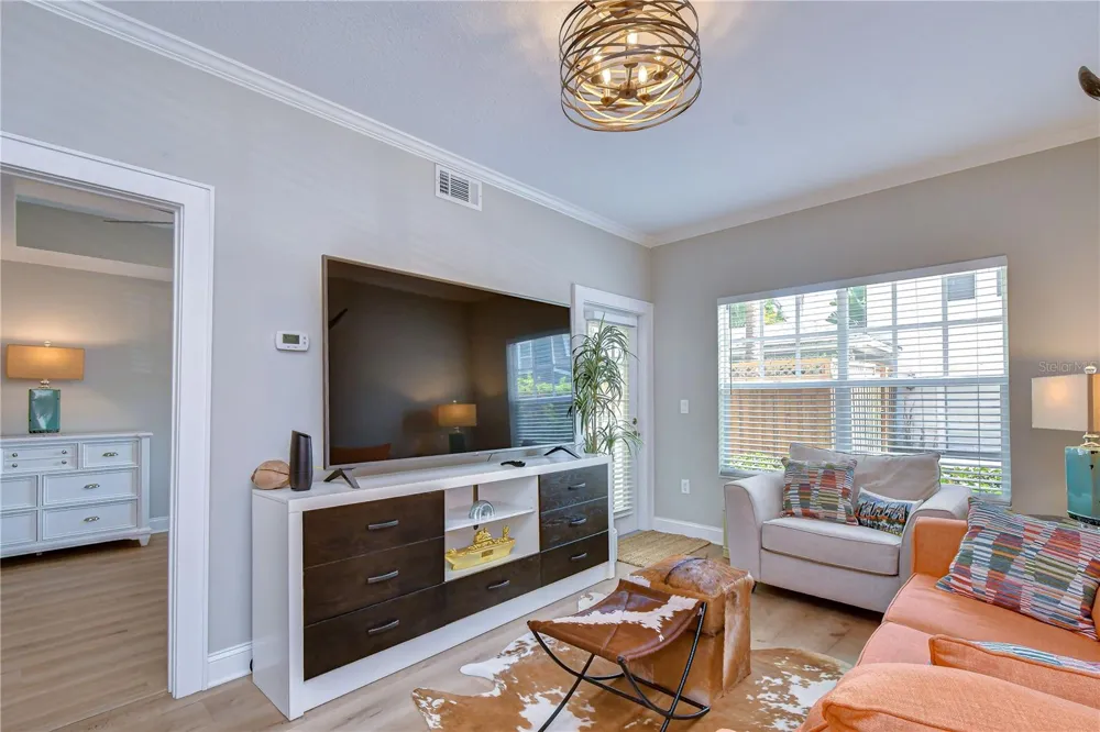 800 S DAKOTA AVENUE #121 Tampa, FL 33606