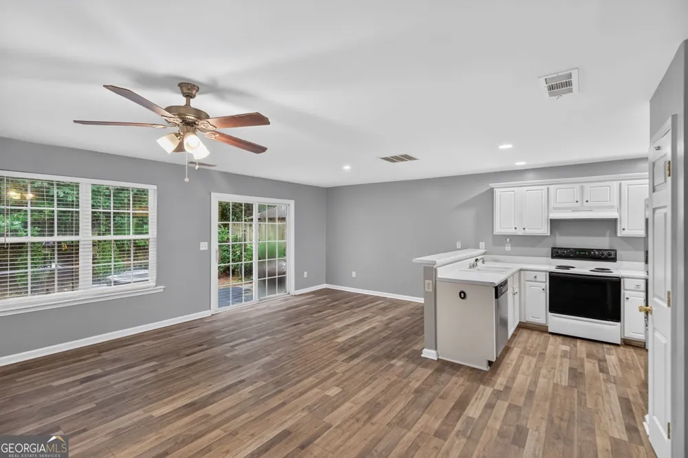 183 Venture PATH Hiram, GA 30141